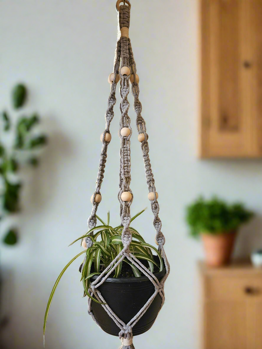 Macrame plant hanger