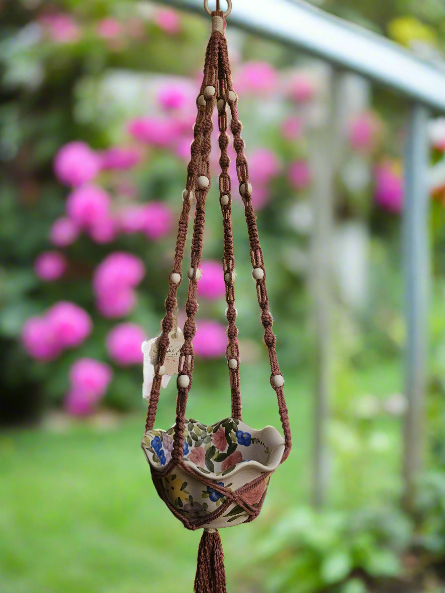 Macrame hanger