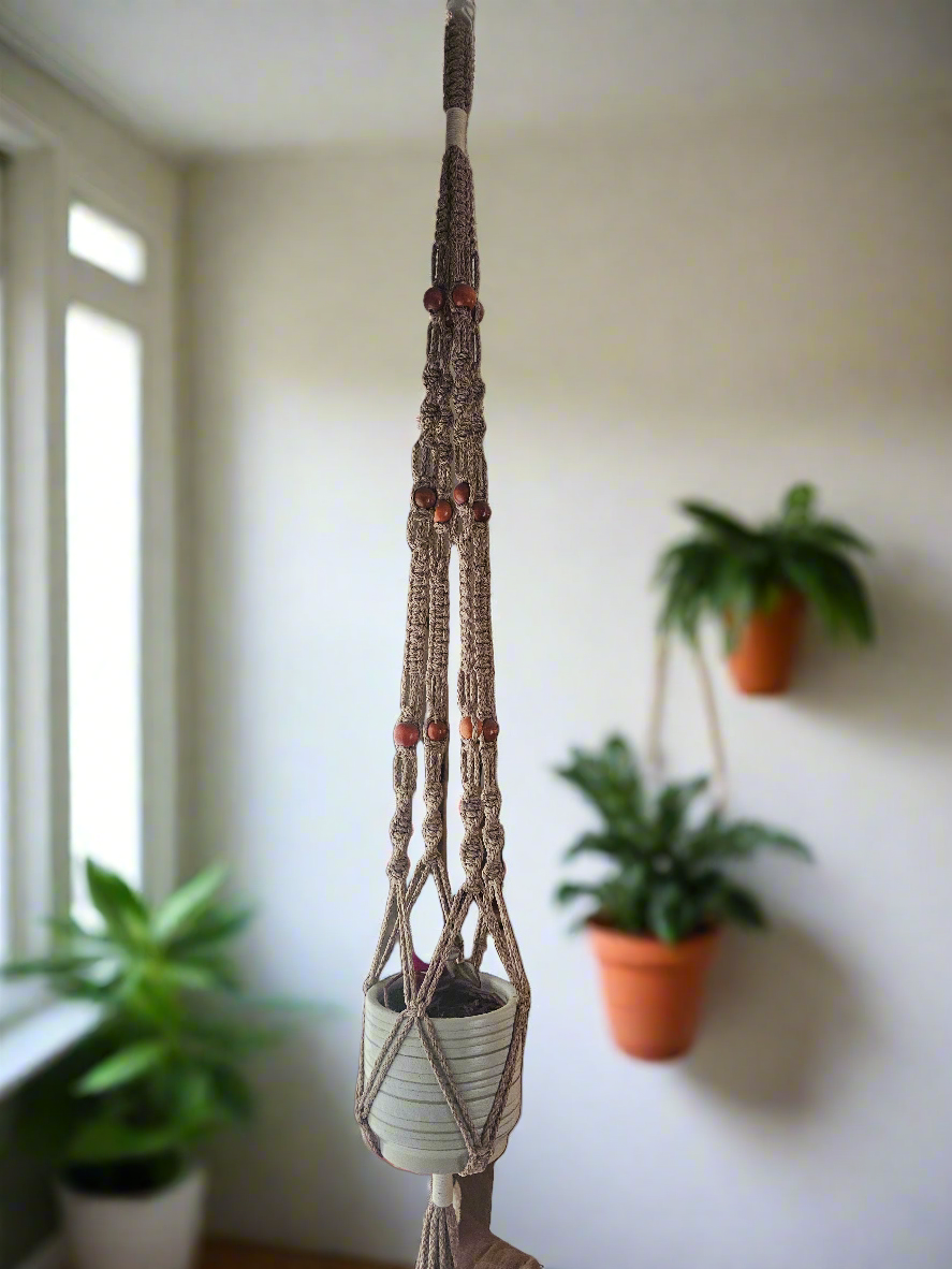 Macrame plant hanger