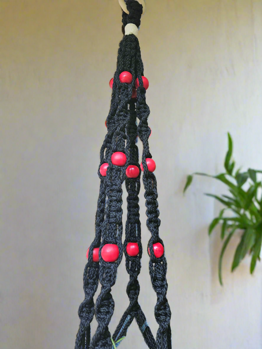 Macrame plant hanger