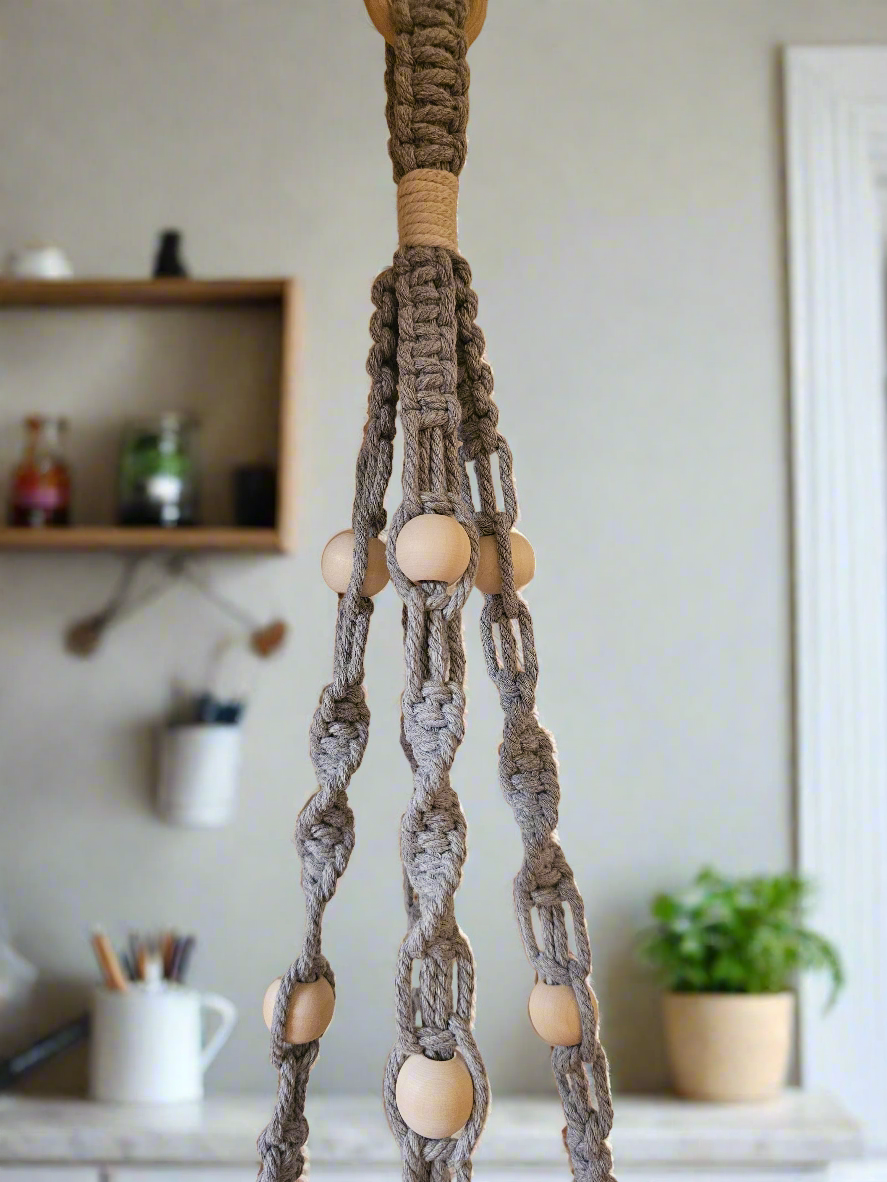 Macrame plant hanger